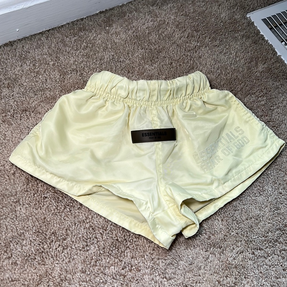 Essentials Shorts TD